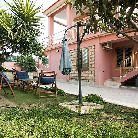 La Rosa Del Deserto Bed & Breakfast Scicli Exterior photo
