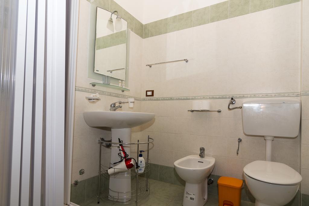 La Rosa Del Deserto Bed & Breakfast Scicli Room photo